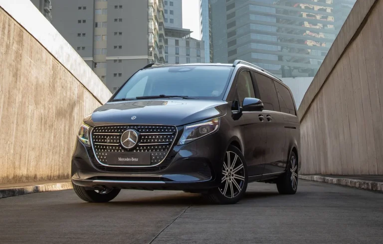 Mercedes-Benz Classe V desembarca no Brasil por R$ 834.900, mas falha em um detalhe importante