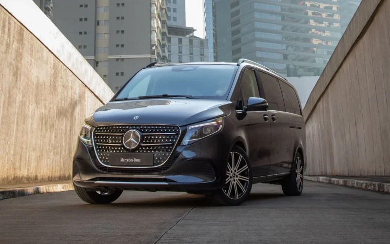 Mercedes-Benz Classe V desembarca no Brasil por R$ 834.900, mas falha em um detalhe importante