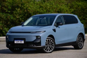 Leapmotor B10 REEV: autonomia de até 900 km e preço competitivo a R$ 179.990