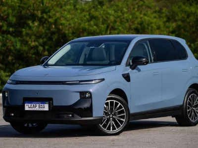 Leapmotor B10 REEV: autonomia de até 900 km e preço competitivo a R$ 179.990