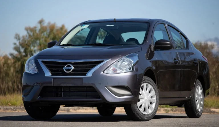 Nissan Versa 2018: 10 fatos sobre o popular sedã brasileiro