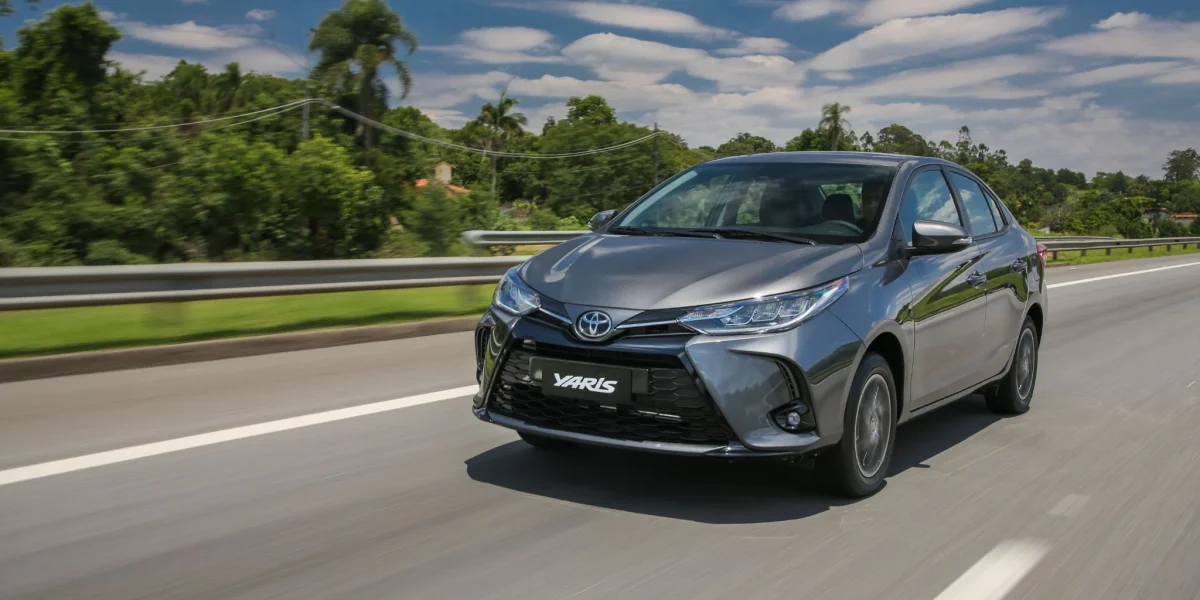 10 aspectos do Toyota Yaris Sedan que você precisa saber antes de comprar