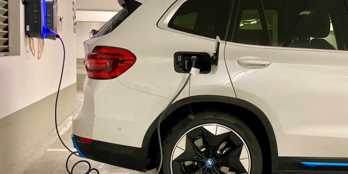 Brasileiros priorizam autonomia ao considerar compra de carros elétricos