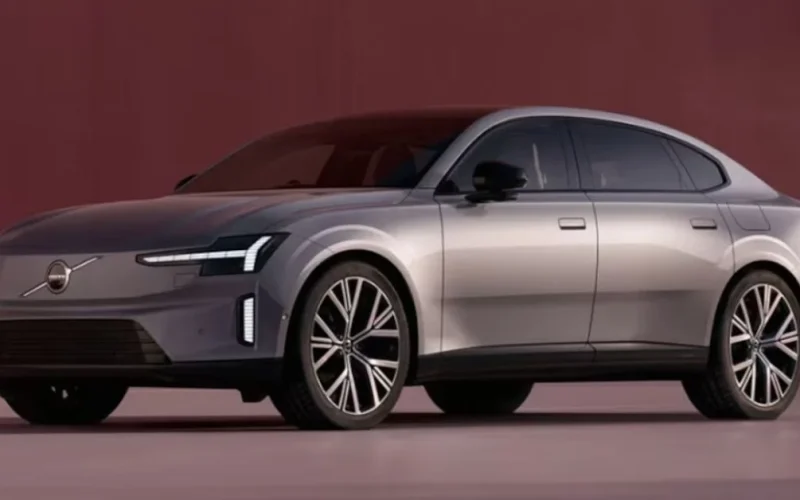 Volvo ES90: sedã elétrico com autonomia de 524 km é lançado no Brasil