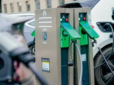 Carros elétricos e o futuro dos postos Ipiranga: o que dizem executivos?