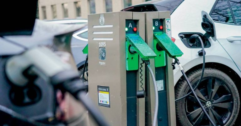 Carros elétricos e o futuro dos postos Ipiranga: o que dizem executivos?