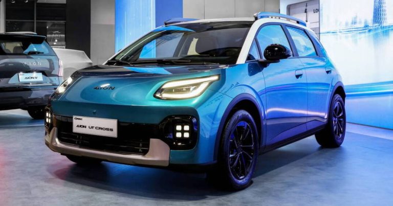 GAC apresenta Aion UT Cross, hatch elétrico com visual aventureiro e suspensão elevada