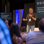 DIVIA revela redesign com foco em inteligência artificial no marketing digital