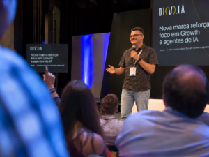 DIVIA revela redesign com foco em inteligência artificial no marketing digital