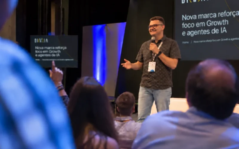 DIVIA revela redesign com foco em inteligência artificial no marketing digital