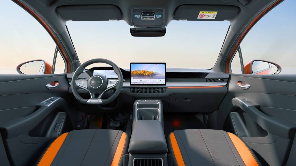 Interior moderno do BYD Dolphin G.