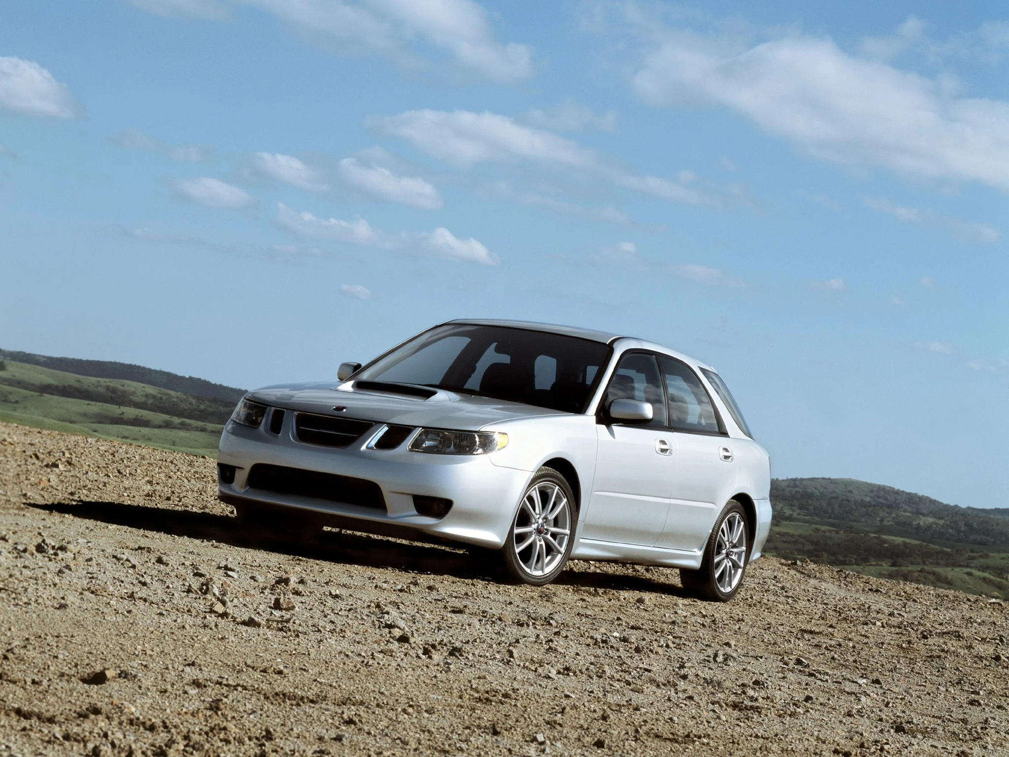Carros com identidade cruzada: cinco modelos feitos sob diferentes marcas Saab 9-2X
