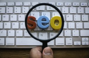A importância dos links internos no SEO para e-commerce e seu impacto nas prioridades do negócio