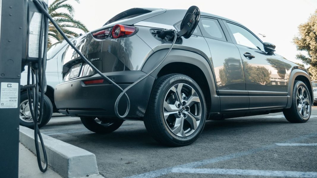 Carros eletrificados superam 19% dos emplacamentos no Brasil em setembro