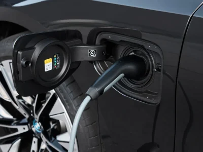 BYD King GS é o carro híbrido plug-in mais econômico do Brasil em 2026