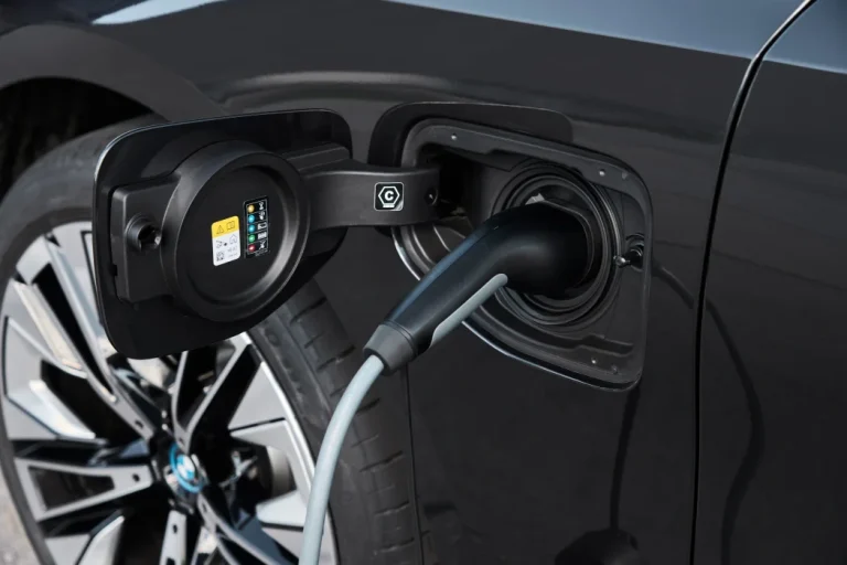 BYD King GS é o carro híbrido plug-in mais econômico do Brasil em 2026
