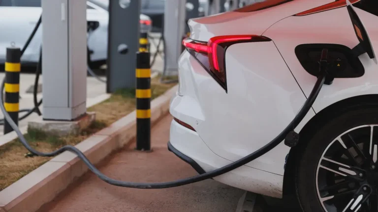 Fortaleza lidera Nordeste em número de postos de recarga para elétricos com 498 unidades