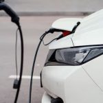 Carregadores para veículos elétricos no Brasil: um desafio em expansão