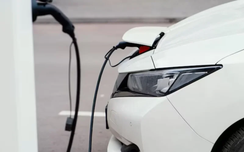 Carregadores para veículos elétricos no Brasil: um desafio em expansão