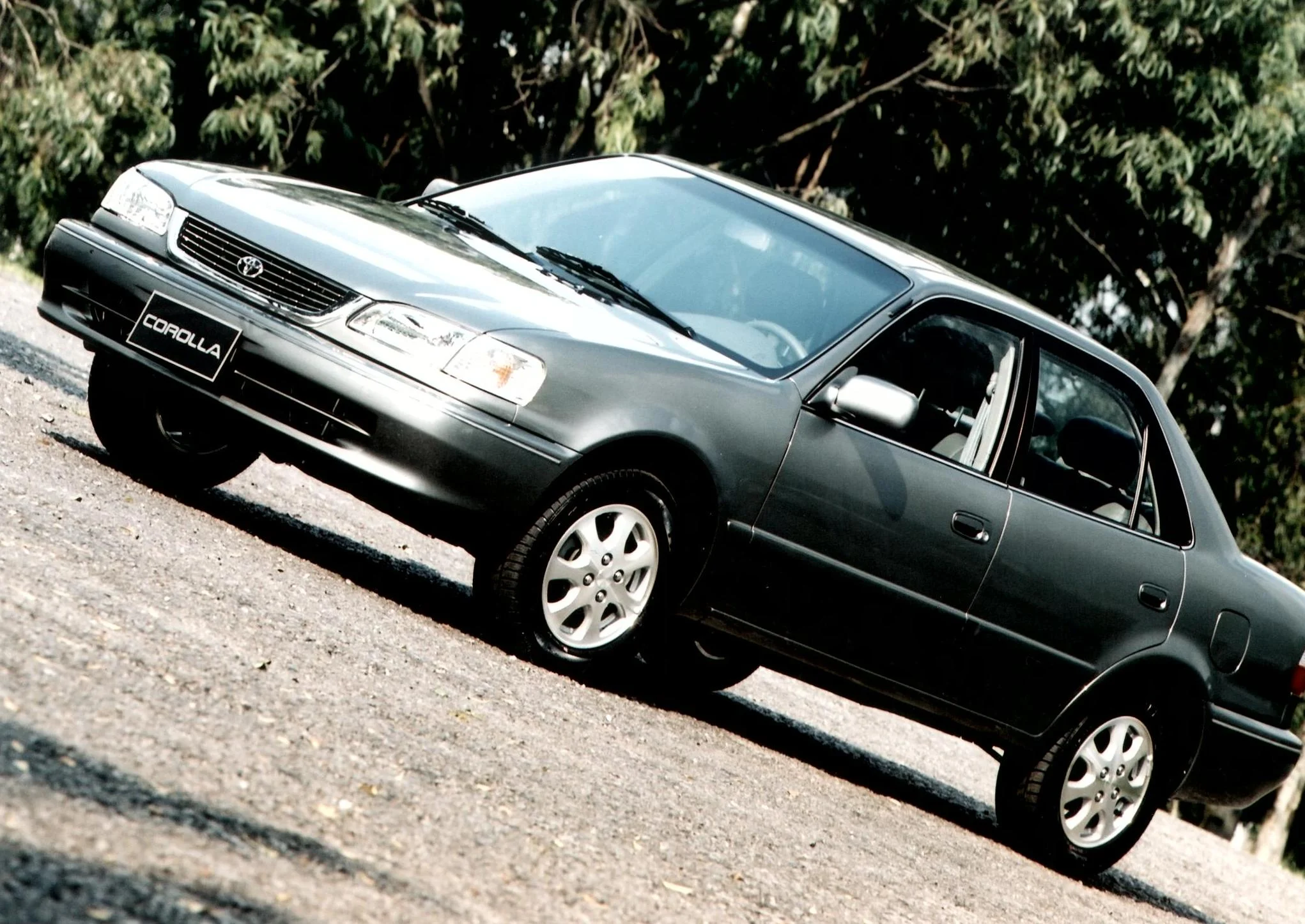 O fracasso da oitava geração do Toyota Corolla e o risco de seu fim toyota corolla se g 1 8 2002 nacional frente