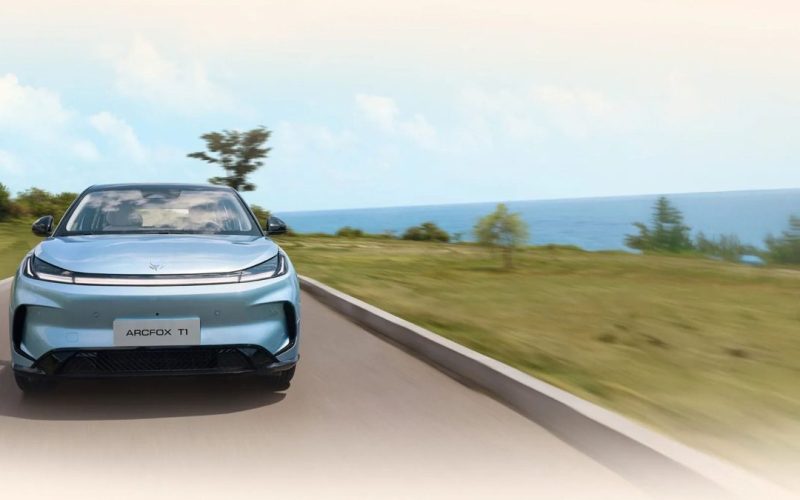 BAIC começa vendas de carros elétricos em Santa Catarina e mira crescimento de 30%