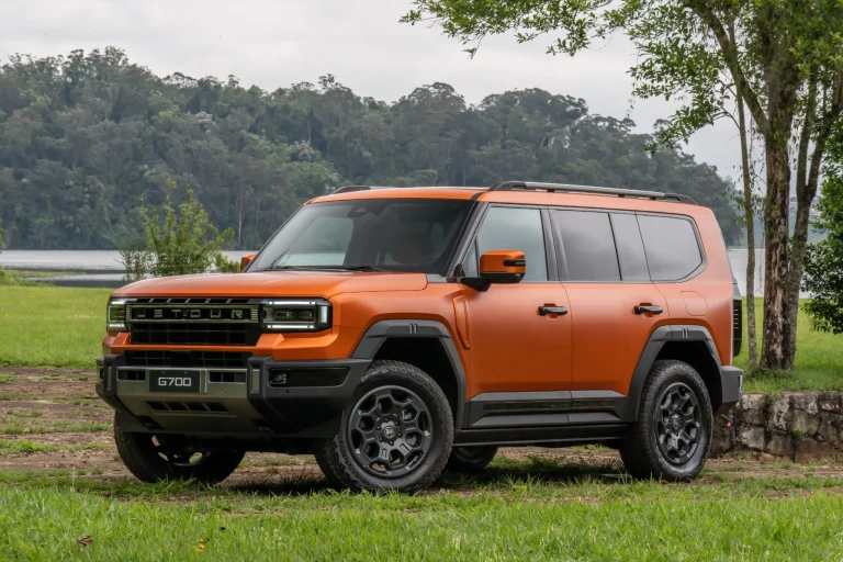 Jetour G700: SUV de luxo com preços de SW4 e recursos exclusivos como TV no teto