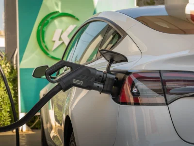 Preferência crescente por carros elétricos entre brasileiros é impulsionada pelo preço da gasolina