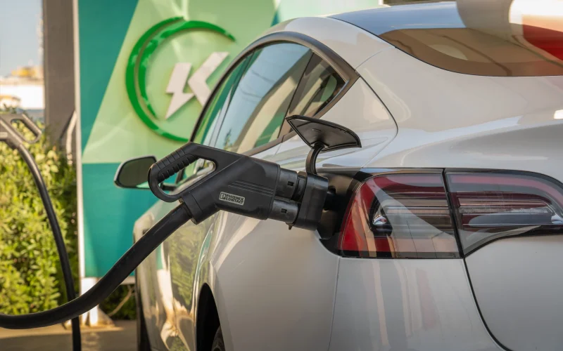 Preferência crescente por carros elétricos entre brasileiros é impulsionada pelo preço da gasolina