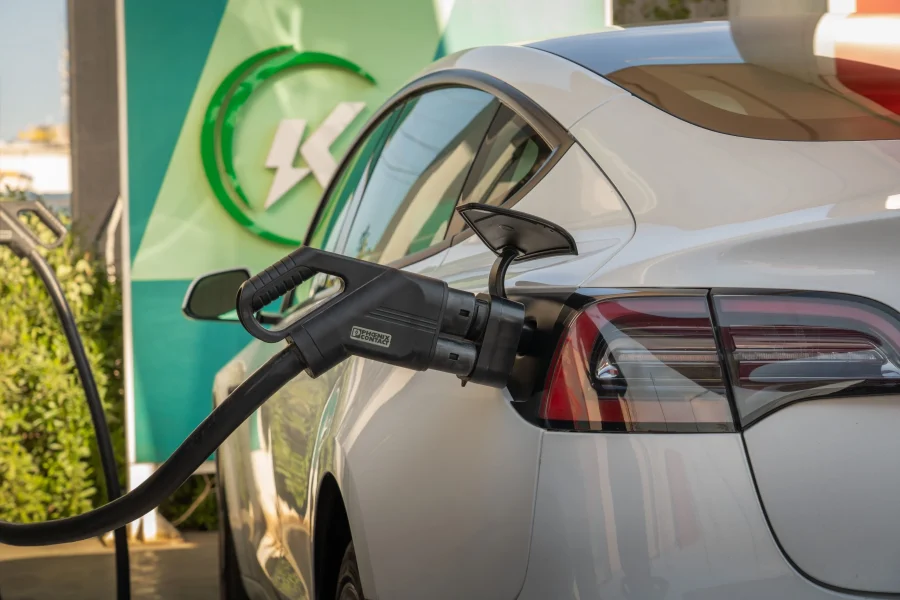 Preferência crescente por carros elétricos entre brasileiros é impulsionada pelo preço da gasolina