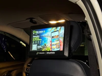 SobreMídia instala publicidade digital em táxis do Aeroporto de Fortaleza