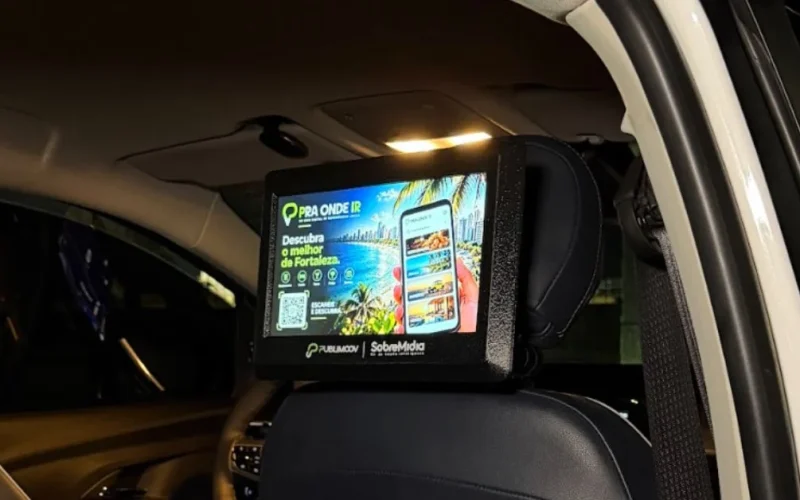 SobreMídia instala publicidade digital em táxis do Aeroporto de Fortaleza