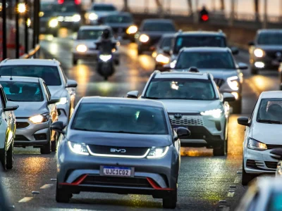 Suspeita de Fraude em Registro de Carros Elétricos na Divisa de Brasília