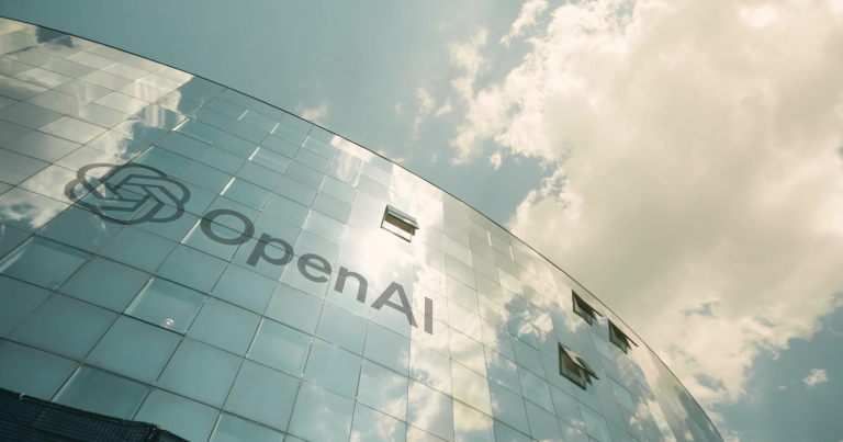 OpenAI inicia testes de anúncios visuais durante a geração de imagens no ChatGPT