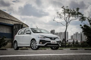 Cinco carros usados até R$ 50 mil ideais para entregas eficientes